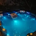 Sanspow - Pod Gwiazdami Prázdninový dům