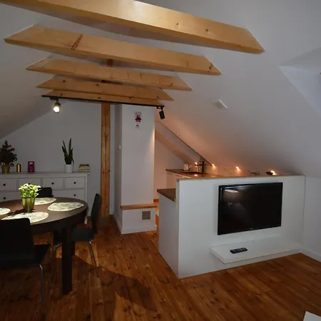 Holiday home Lendhouse - Pod Gwiazdami *