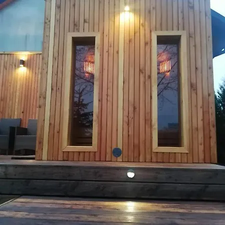 Sanspow - Pod Gwiazdami Nyaraló