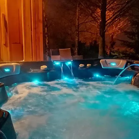 Lendhouse - Pod Gwiazdami