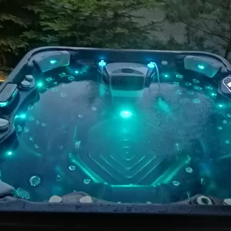 Lendhouse - Pod Gwiazdami Sapow