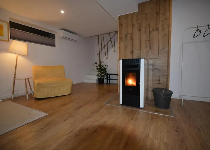 Lendhouse - Pod Gwiazdami בית נופש