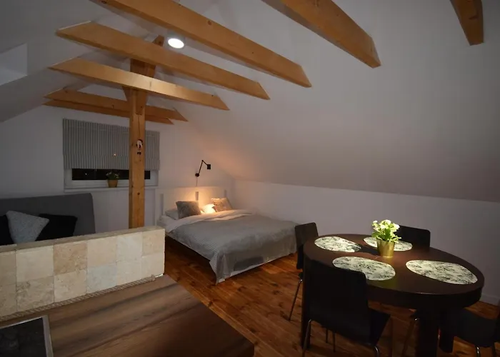 Lendhouse - Pod Gwiazdami * Sapow