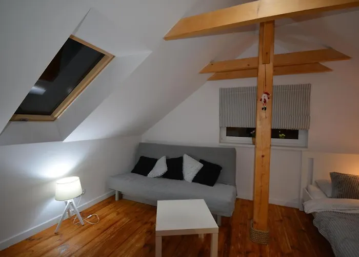 Lendhouse - Pod Gwiazdami