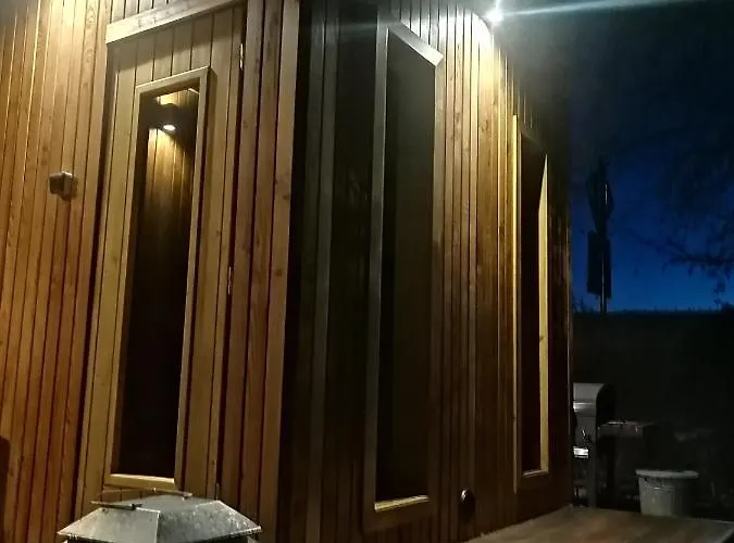 Lendhouse - Pod Gwiazdami Sapow