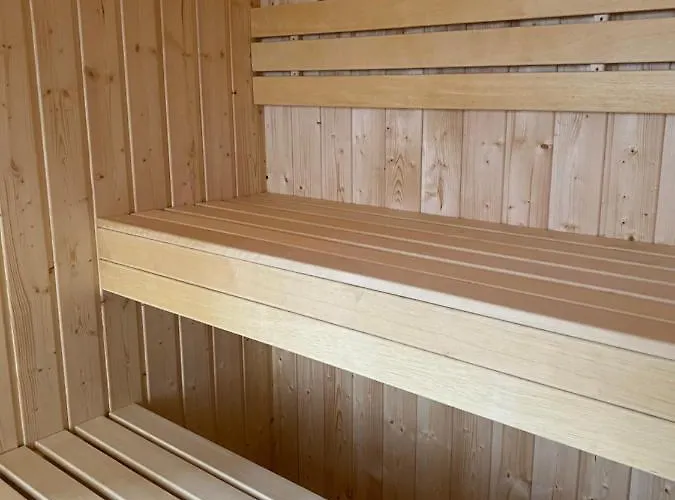 Lendhouse - Pod Gwiazdami