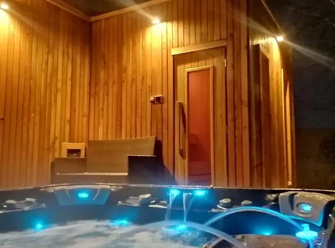 Holiday home Lendhouse - Pod Gwiazdami Sapow