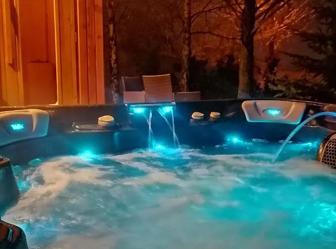 Lendhouse - Pod Gwiazdami